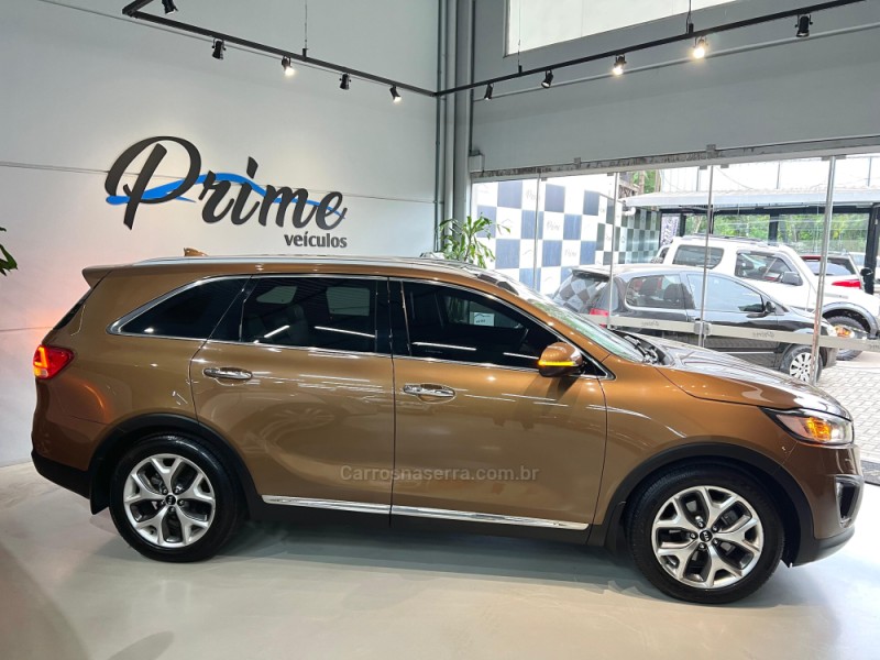 SORENTO 3.3 EX V6 24V GASOLINA 4P 7 LUGARES AUTOMATICO - 2018 - ESTâNCIA VELHA