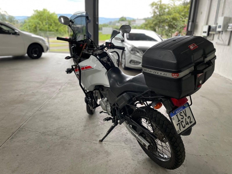 XTZ 250 TÉNÉRÉ - 2011 - BOM PRINCíPIO