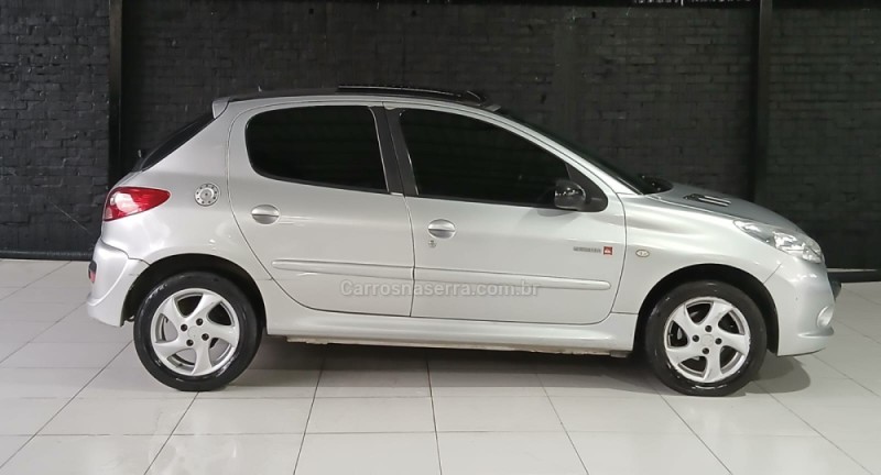 207 1.4 QUIKSILVER 8V FLEX 4P MANUAL - 2010 - CAXIAS DO SUL