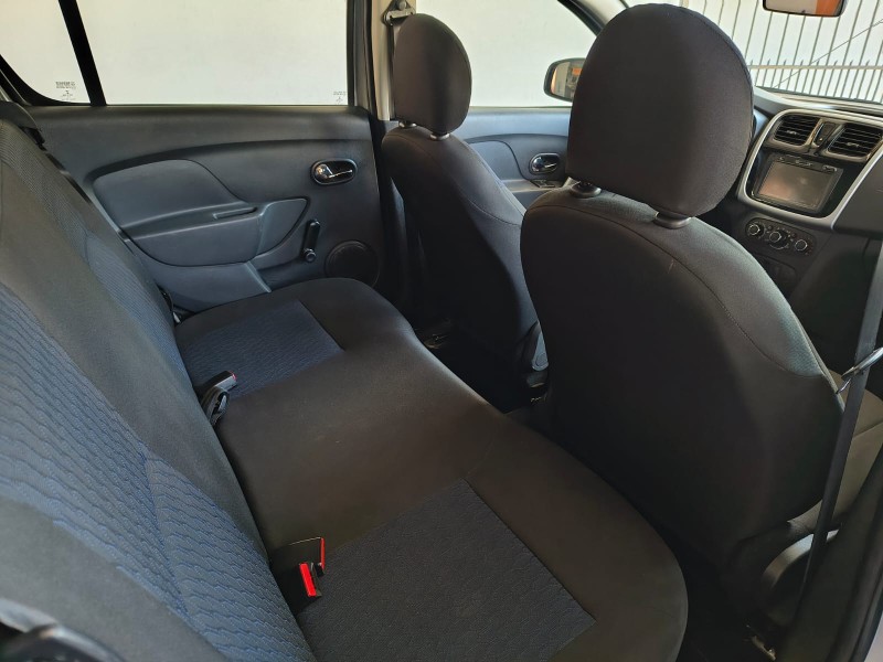 SANDERO 1.6 EXPRESSION 8V FLEX 4P AUTOMATIZADO - 2015 - CAXIAS DO SUL