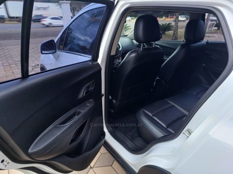 TRACKER 1.8 MPFI LTZ 4X2 16V FLEX 4P AUTOMÁTICO - 2014 - BOM PRINCíPIO