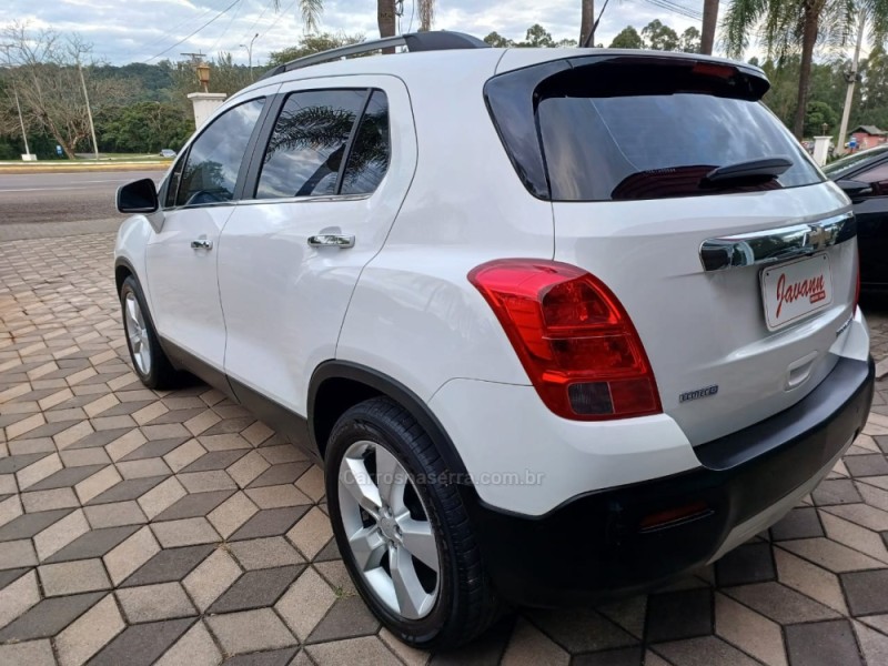 TRACKER 1.8 MPFI LTZ 4X2 16V FLEX 4P AUTOMÁTICO - 2014 - BOM PRINCíPIO