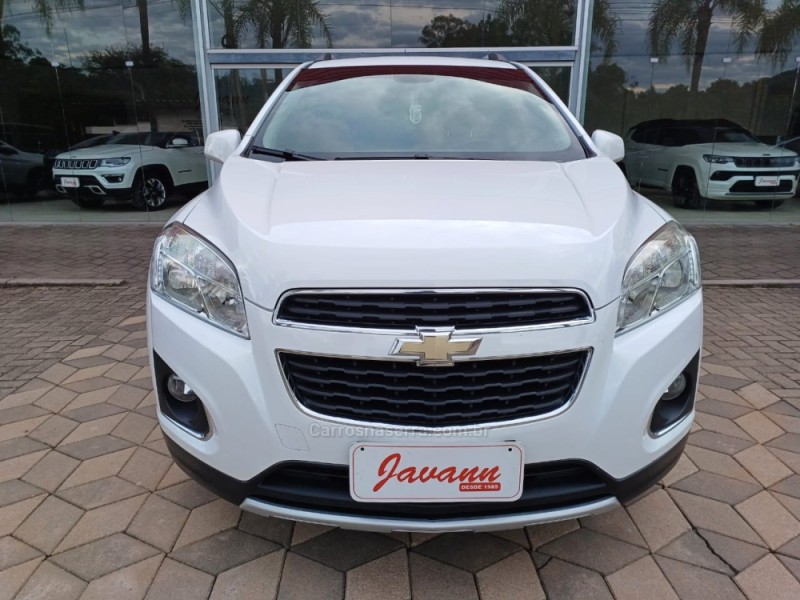 TRACKER 1.8 MPFI LTZ 4X2 16V FLEX 4P AUTOMÁTICO - 2014 - BOM PRINCíPIO