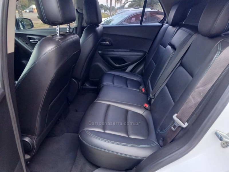 TRACKER 1.8 MPFI LTZ 4X2 16V FLEX 4P AUTOMÁTICO - 2014 - BOM PRINCíPIO