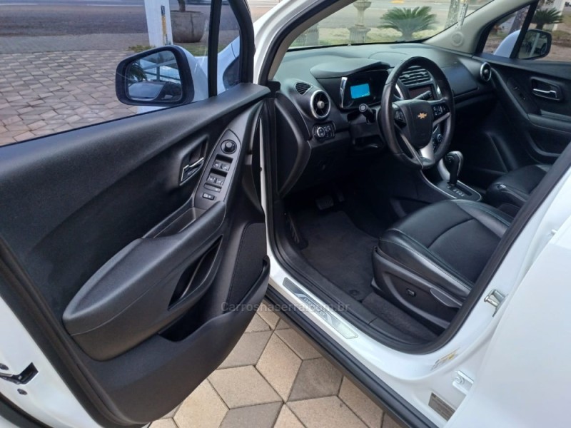 TRACKER 1.8 MPFI LTZ 4X2 16V FLEX 4P AUTOMÁTICO - 2014 - BOM PRINCíPIO