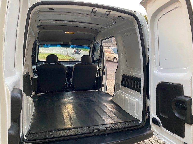 KANGOO 1.6 EXPRESS 16V FLEX 4P MANUAL - 2015 - CAXIAS DO SUL