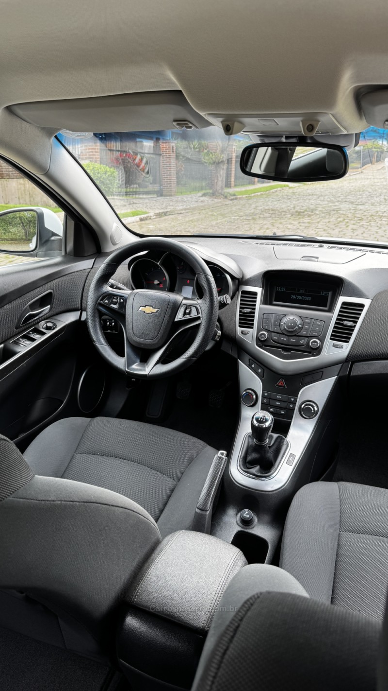 CRUZE 1.8 LT SPORT6 16V FLEX 4P MANUAL - 2013 - LAJEADO