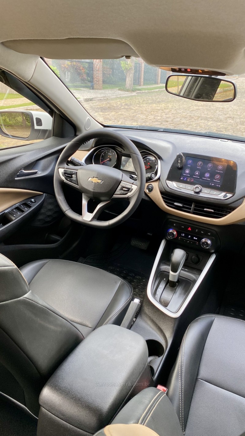 ONIX 1.0	PREMIER II PLUS 12V TURBO FLEX 4P AUTOMÁTICO - 2020 - LAJEADO