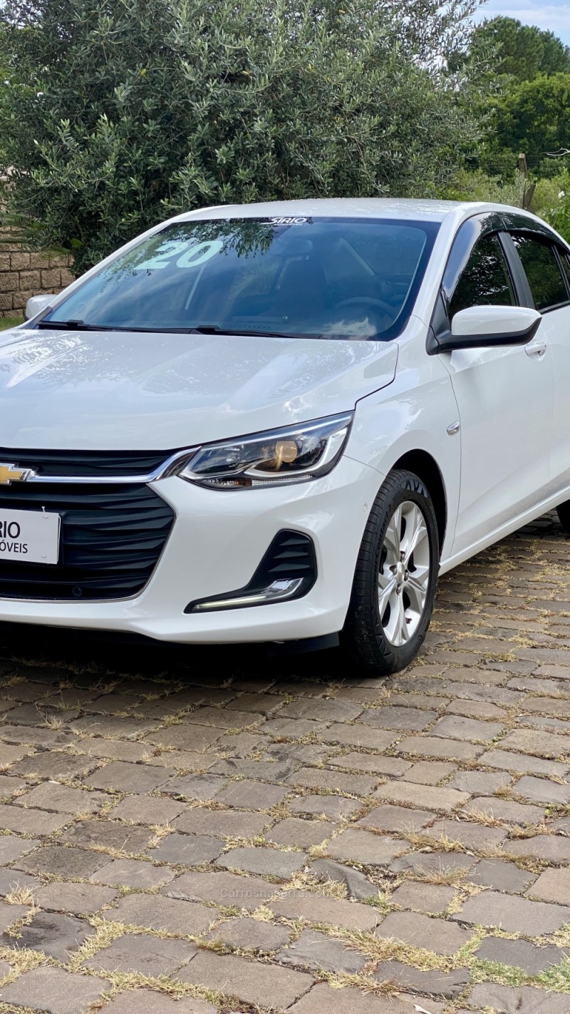 ONIX 1.0	PREMIER II PLUS 12V TURBO FLEX 4P AUTOMÁTICO - 2020 - LAJEADO