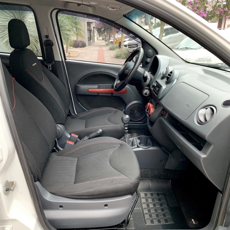 UNO 1.4 SPORTING 8V FLEX 4P AUTOMÁTICO - 2013 - FLORES DA CUNHA