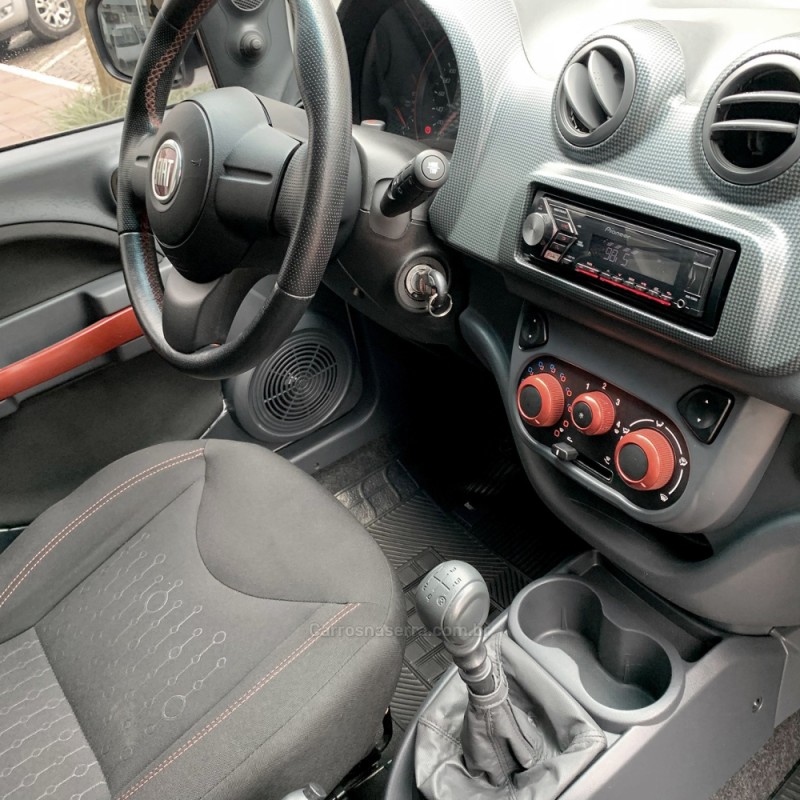 UNO 1.4 SPORTING 8V FLEX 4P AUTOMÁTICO - 2013 - FLORES DA CUNHA