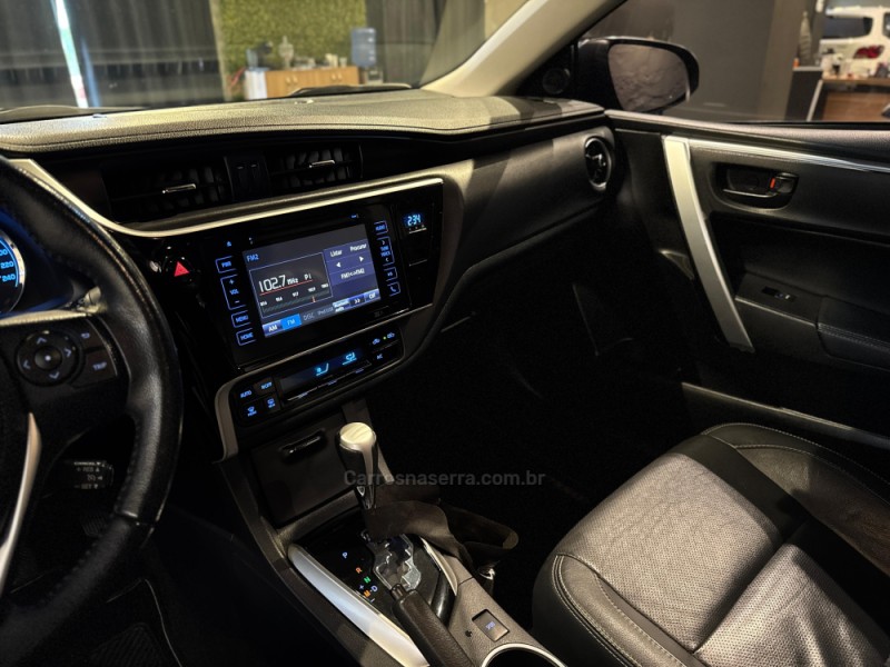 COROLLA 2.0 XEI 16V FLEX 4P AUTOMÁTICO - 2019 - FARROUPILHA