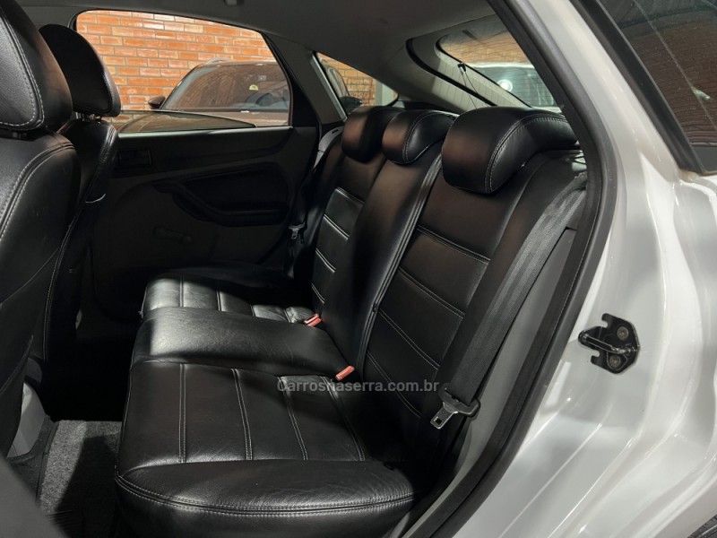 FOCUS 1.6 S 16V FLEX 4P MANUAL - 2011 - BENTO GONçALVES