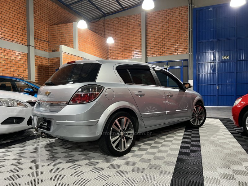 VECTRA 2.0 MPFI GT-X HATCH 8V FLEX 4P MANUAL - 2011 - BENTO GONçALVES