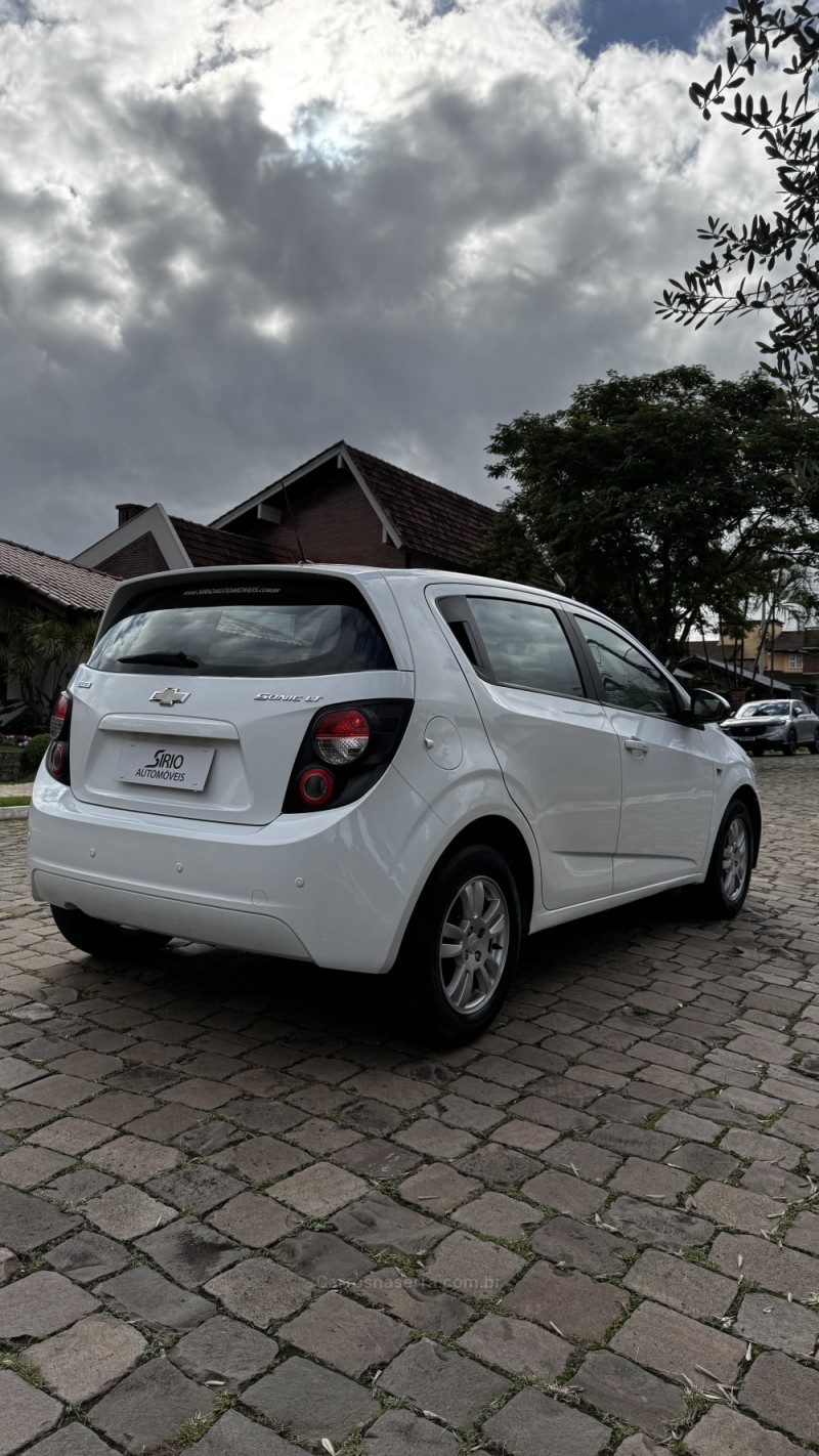 SONIC 1.6 LT 16V FLEX 4P MANUAL - 2013 - LAJEADO