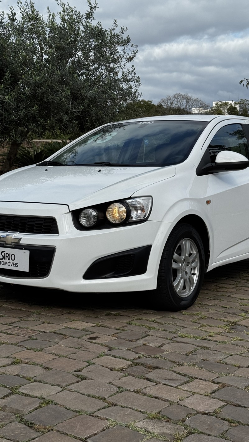 SONIC 1.6 LT 16V FLEX 4P MANUAL - 2013 - LAJEADO