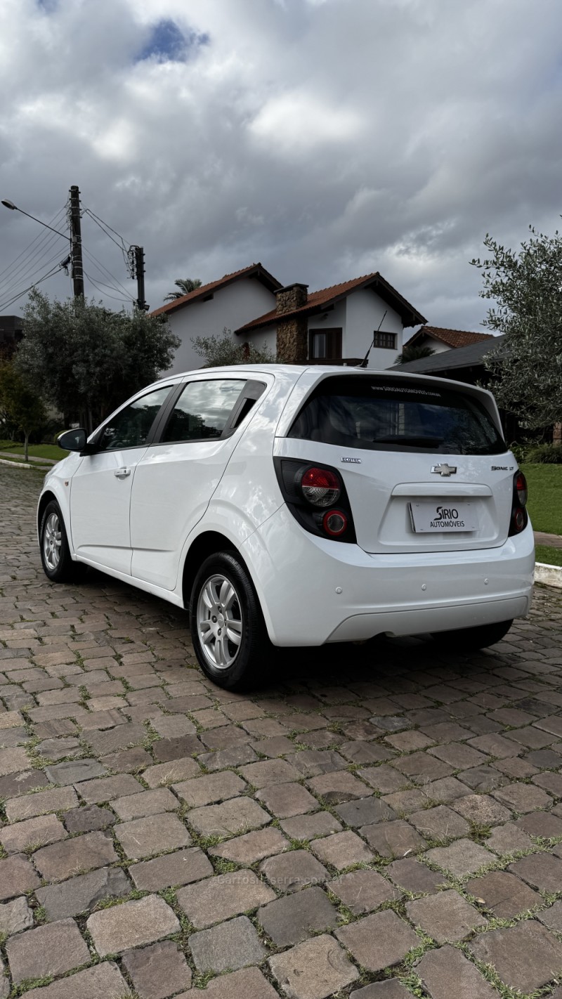 SONIC 1.6 LT 16V FLEX 4P MANUAL - 2013 - LAJEADO