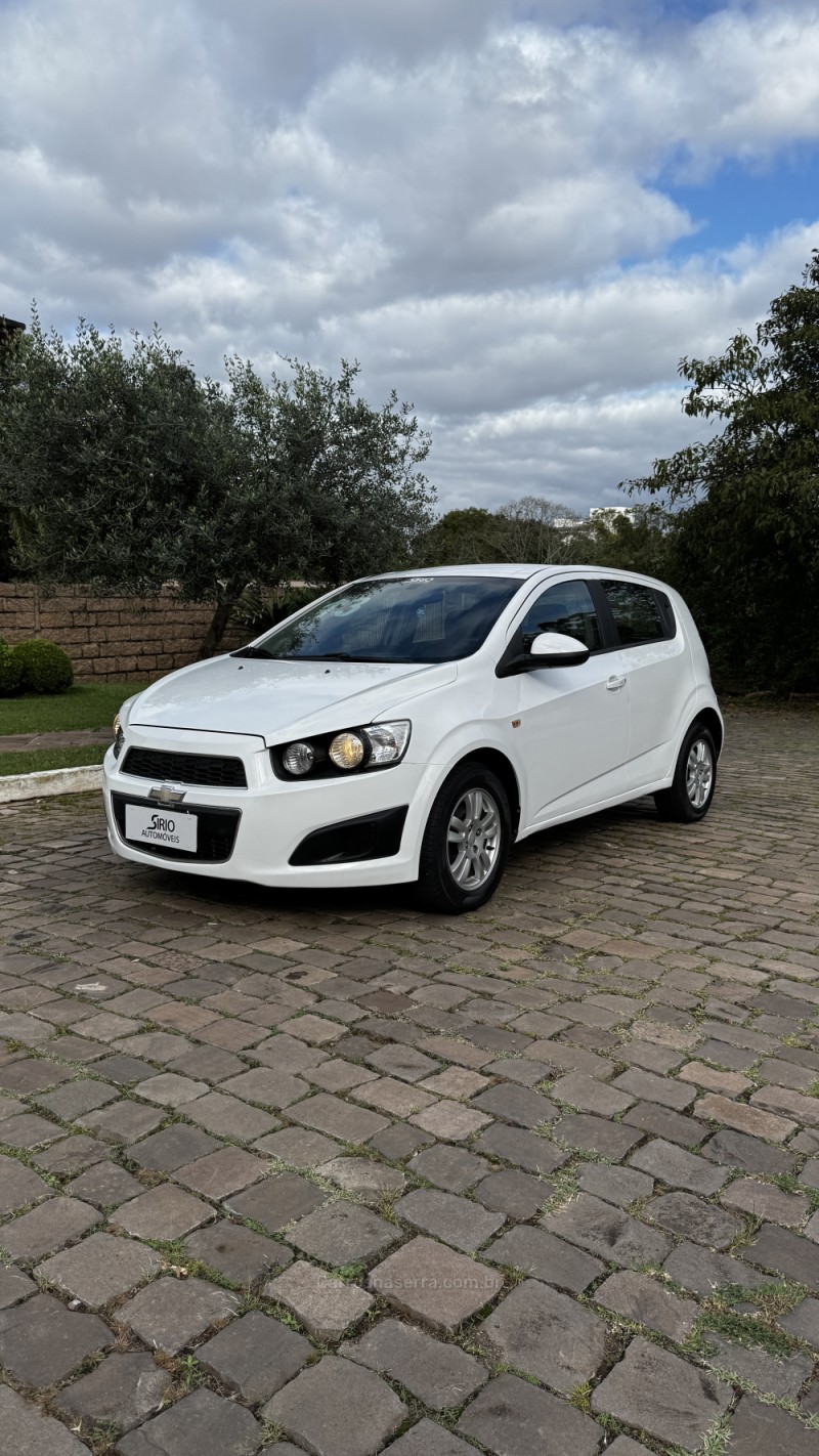 SONIC 1.6 LT 16V FLEX 4P MANUAL - 2013 - LAJEADO