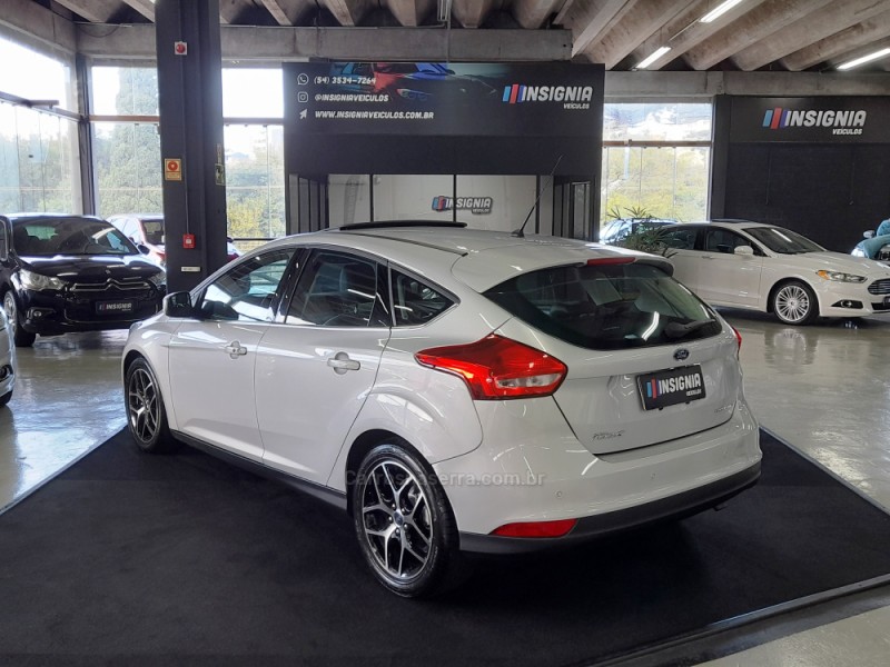 FOCUS 2.0 TITANIUM HATCH 16V FLEX 4P AUTOMÁTICO - 2018 - CAXIAS DO SUL