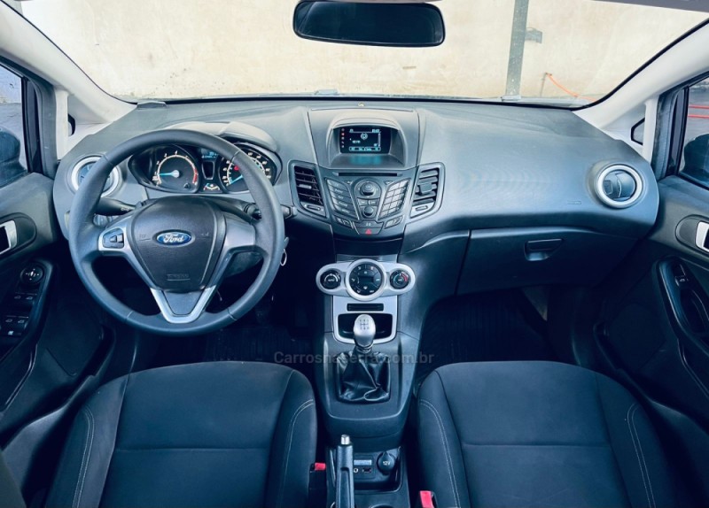 FIESTA 1.6 MPI 8V GASOLINA 4P MANUAL - 2014 - NOVO HAMBURGO