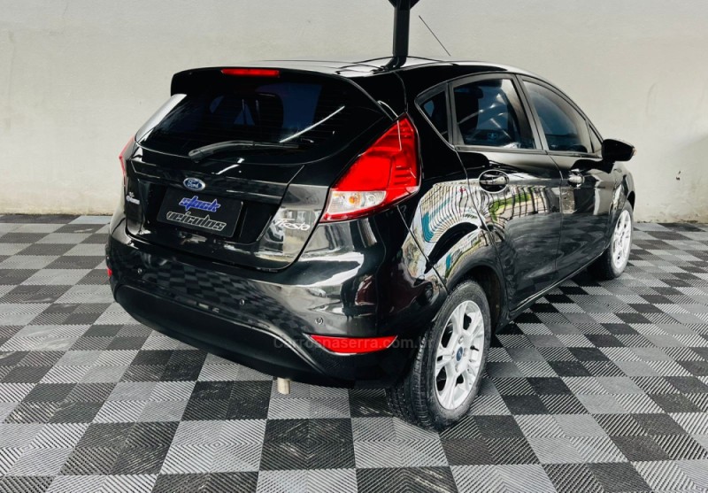FIESTA 1.6 MPI 8V GASOLINA 4P MANUAL - 2014 - NOVO HAMBURGO