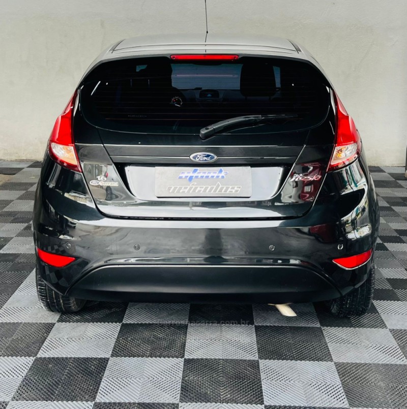 FIESTA 1.6 MPI 8V GASOLINA 4P MANUAL - 2014 - NOVO HAMBURGO
