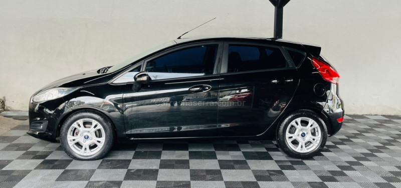 FIESTA 1.6 MPI 8V GASOLINA 4P MANUAL - 2014 - NOVO HAMBURGO
