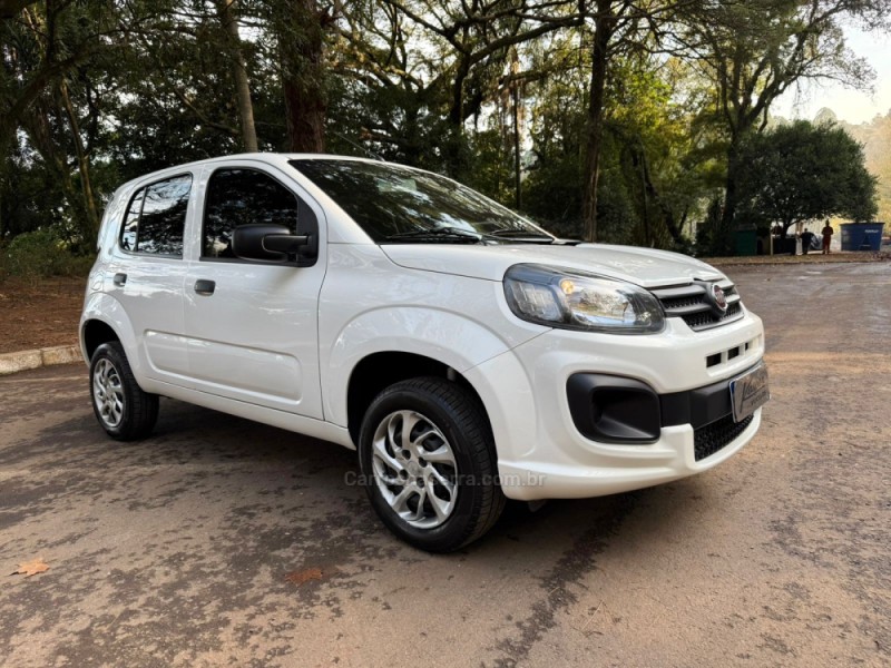 UNO 1.0 EVO ATTRACTIVE 8V FLEX 4P MANUAL - 2021 - DOIS IRMãOS