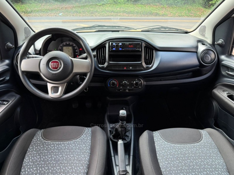 UNO 1.0 EVO ATTRACTIVE 8V FLEX 4P MANUAL - 2021 - DOIS IRMãOS