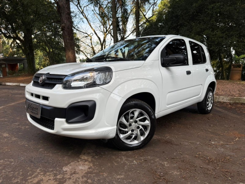 UNO 1.0 EVO ATTRACTIVE 8V FLEX 4P MANUAL
