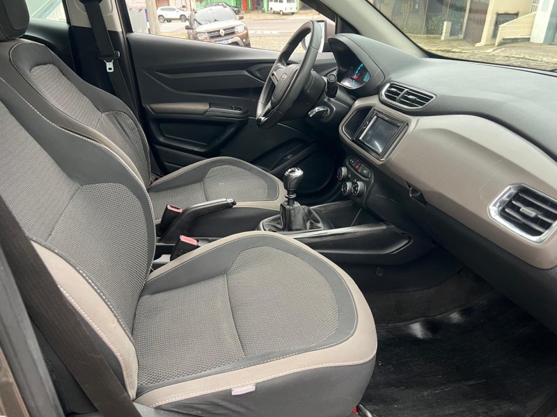 PRISMA 1.4 MPFI LT 8V FLEX 4P MANUAL - 2014 - CAXIAS DO SUL