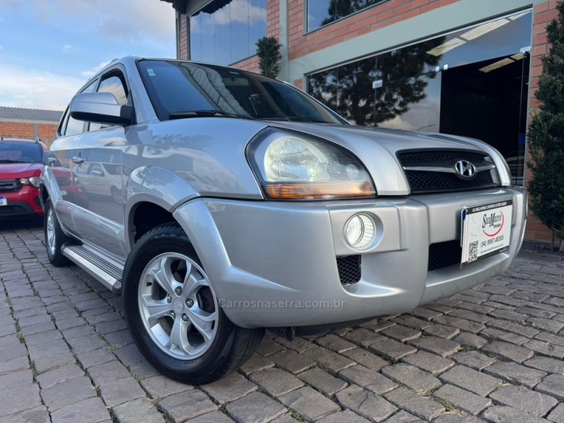 TUCSON 2.0 MPFI GLS BASE 16V 143CV 2WD FLEX 4P AUTOMÁTICO - 2015 - SãO MARCOS