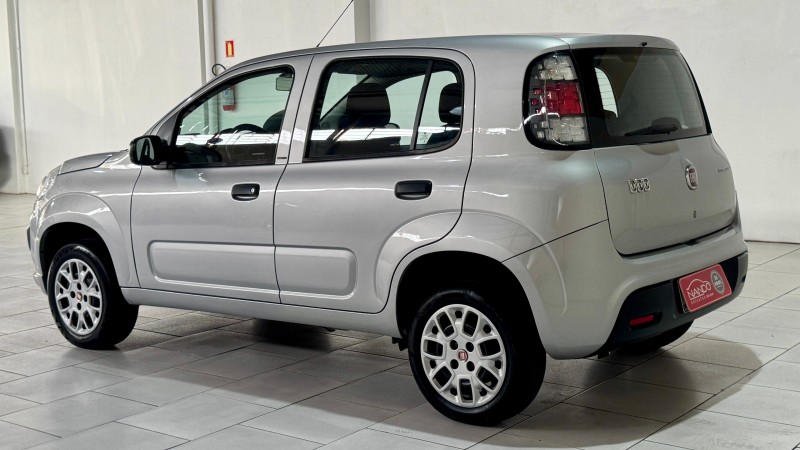 UNO 1.0 EVO ATTRACTIVE 8V FLEX 4P MANUAL - 2017 - ESTâNCIA VELHA