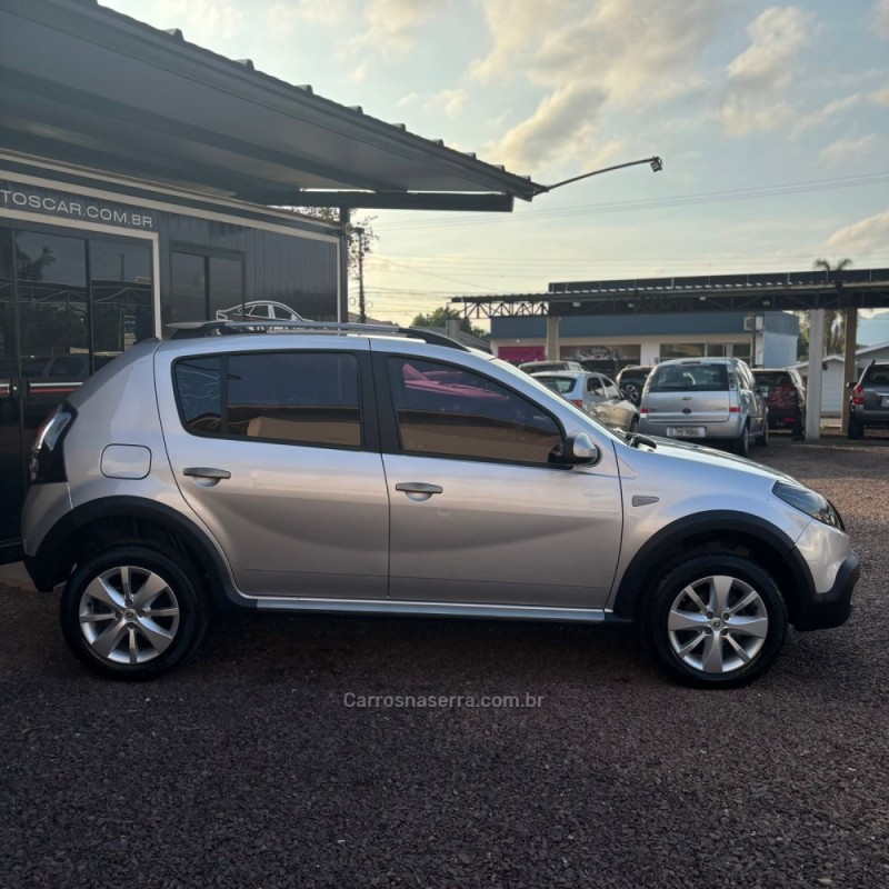 SANDERO 1.6 STEPWAY 16V FLEX 4P MANUAL - 2012 - LAJEADO