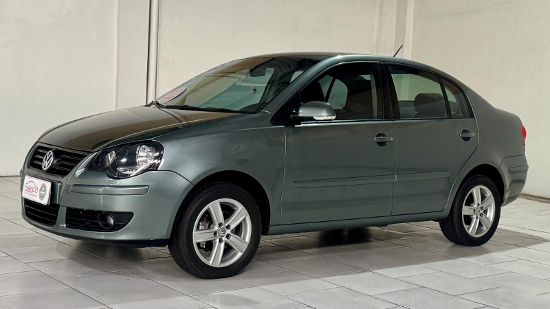 POLO SEDAN 1.6 8V GASOLINA 4P MANUAL - 2011 - ESTâNCIA VELHA