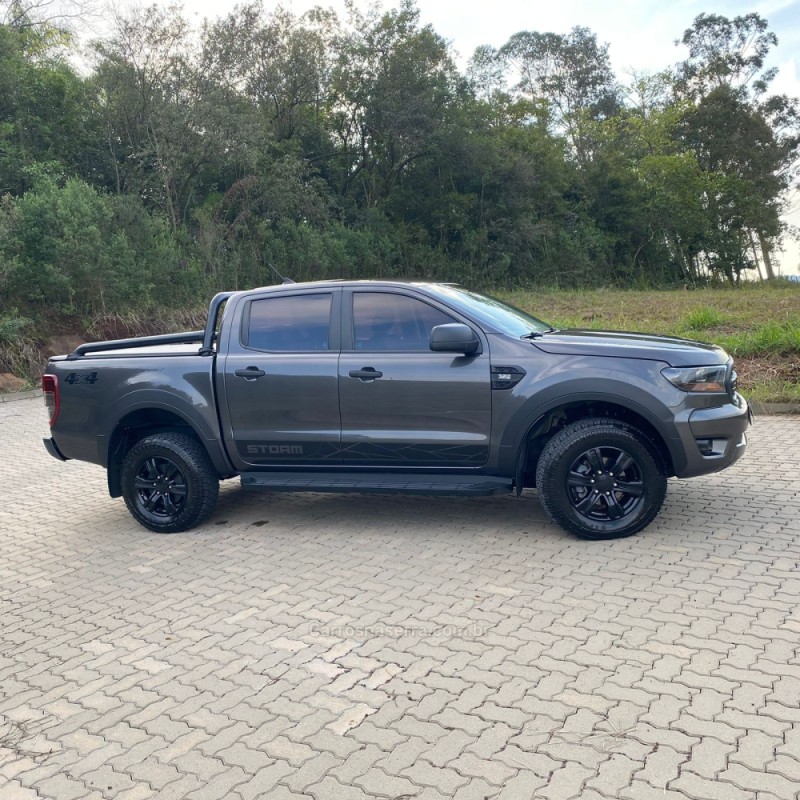 RANGER 3.2 STORM 4X4 CD 20V DIESEL 4P AUTOMÁTICO - 2022 - LAJEADO