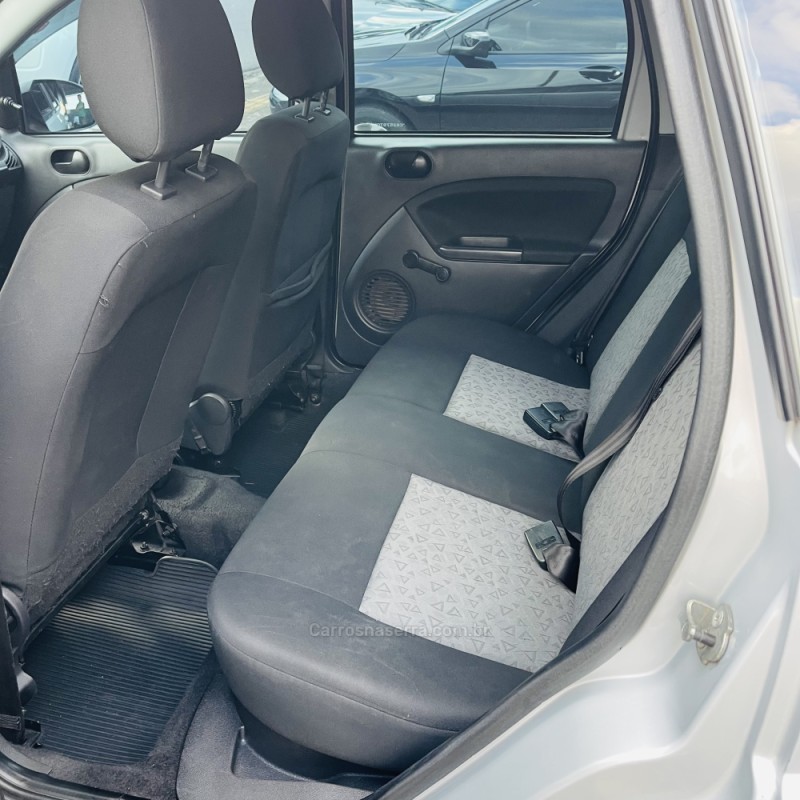 FIESTA 1.6 ROCAM SE PLUS 8V FLEX 4P MANUAL - 2012 - NOVO HAMBURGO