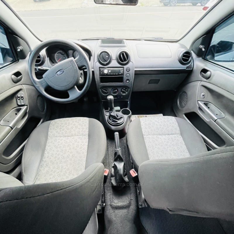 FIESTA 1.6 ROCAM SE PLUS 8V FLEX 4P MANUAL - 2012 - NOVO HAMBURGO