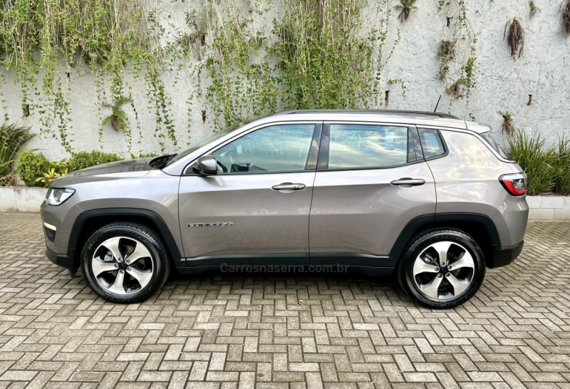 COMPASS 2.0 16V FLEX LONGITUDE AUTOMÁTICO - 2018 - SAPIRANGA