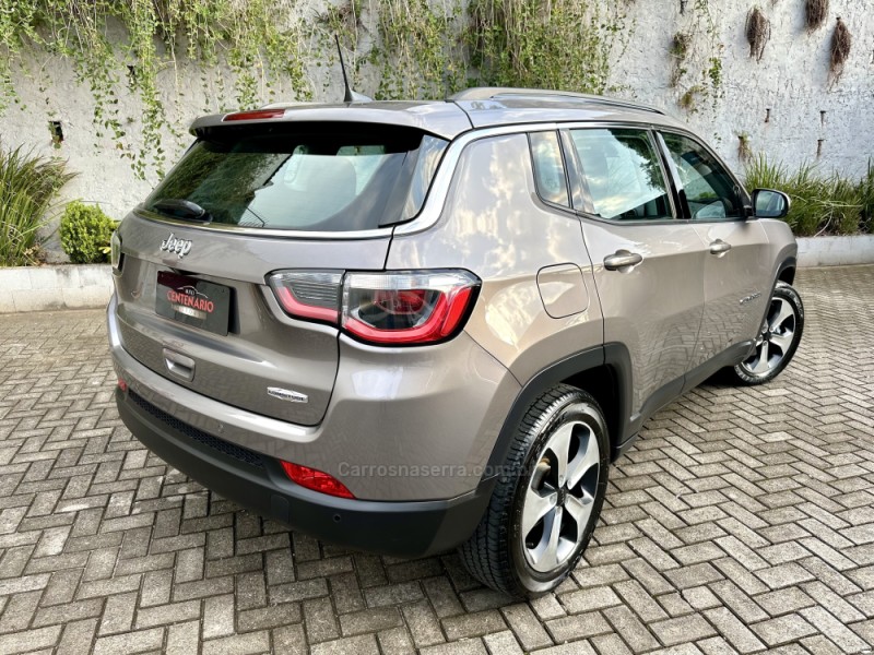 COMPASS 2.0 16V FLEX LONGITUDE AUTOMÁTICO - 2018 - SAPIRANGA
