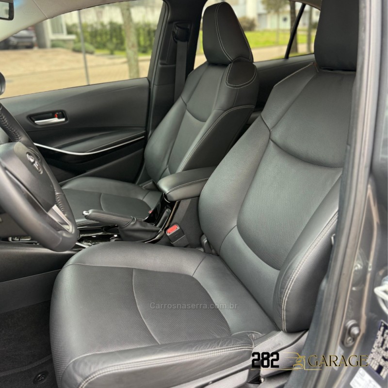 COROLLA 2.0 XEI 16V FLEX 4P AUTOMÁTICO - 2024 - FARROUPILHA