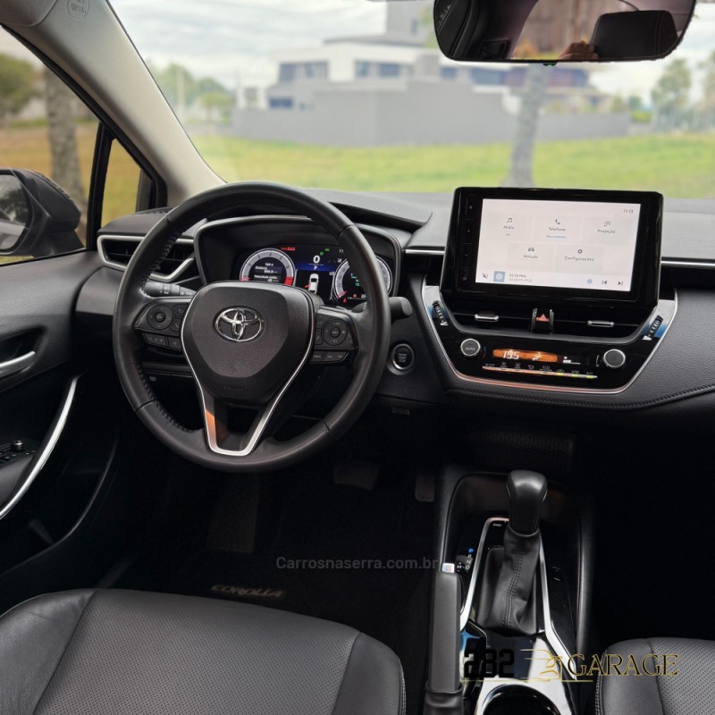 COROLLA 2.0 XEI 16V FLEX 4P AUTOMÁTICO - 2024 - FARROUPILHA