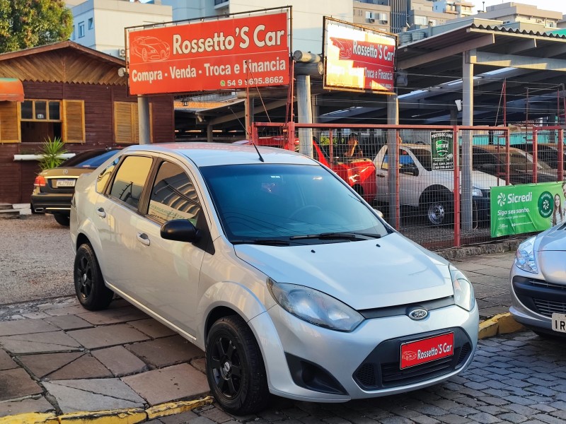 fiesta 1.0 se 8v flex 4p manual 2014 farroupilha