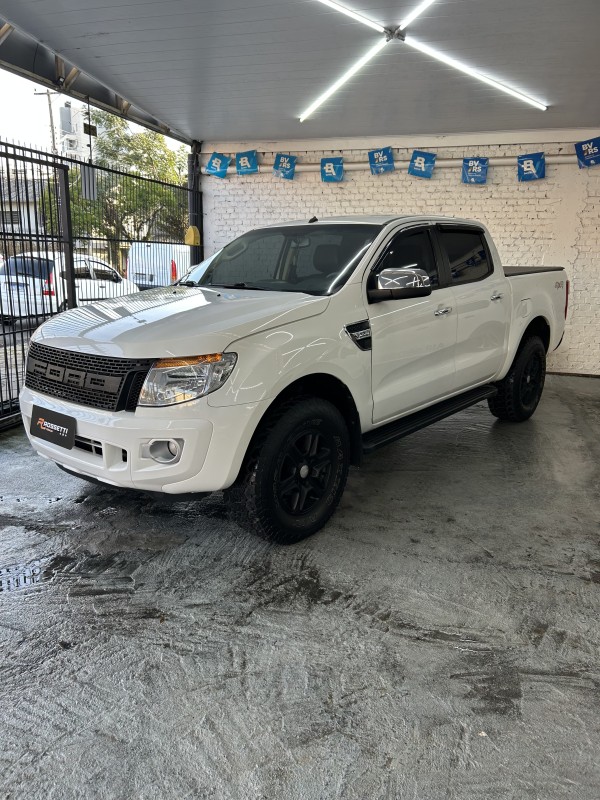 RANGER 3.2 XLT 4X4 CD 20V DIESEL 4P AUTOMÁTICO - 2015 - CAXIAS DO SUL