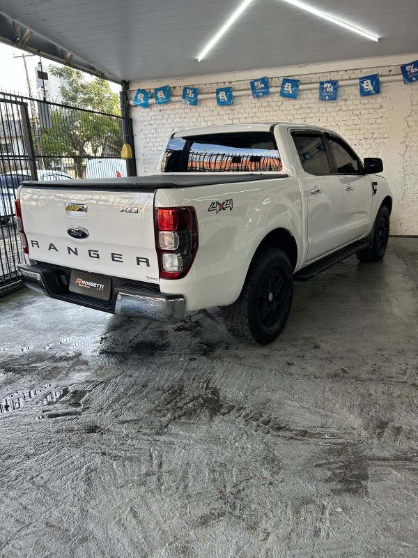 RANGER 3.2 XLT 4X4 CD 20V DIESEL 4P AUTOMÁTICO - 2015 - CAXIAS DO SUL