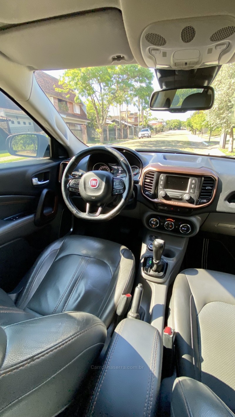 TORO 2.0 16V TURBO DIESEL VOLCANO 4WD AUTOMÁTICO - 2019 - LAJEADO