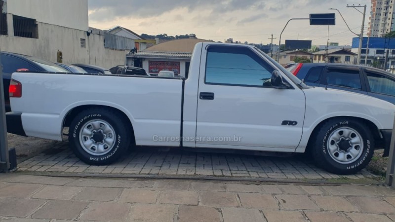 S10 2.2 EFI STD 4X2 CS 8V GASOLINA 2P MANUAL - 1997 - CAXIAS DO SUL