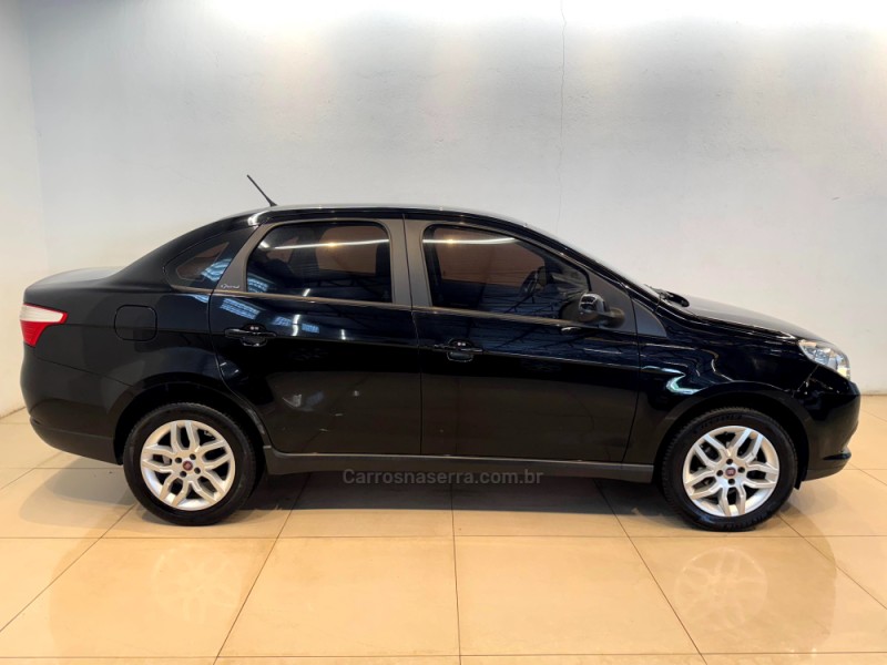 GRAND SIENA 1.6 MPI ESSENCE 16V FLEX 4P AUTOMATIZADO - 2017 - CASCA