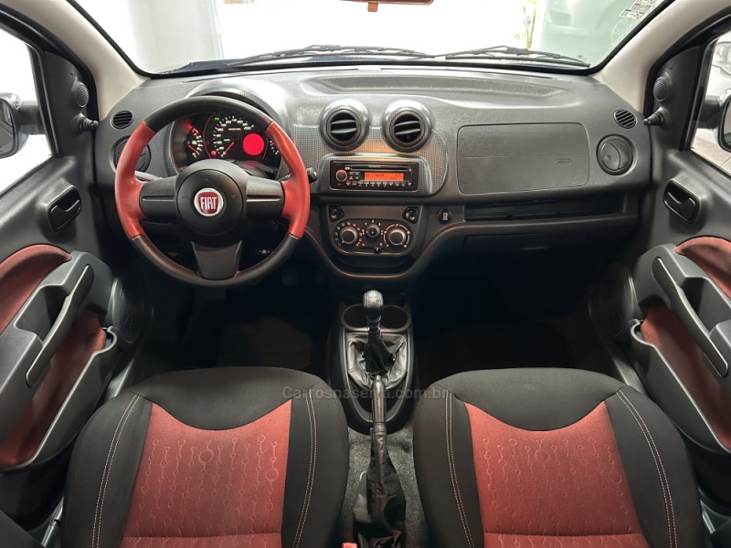 UNO 1.4 EVO SPORTING 8V FLEX 4P MANUAL - 2013 - NOVA PRATA