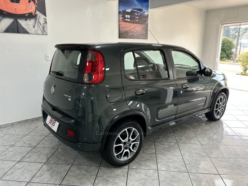 UNO 1.4 EVO SPORTING 8V FLEX 4P MANUAL - 2013 - NOVA PRATA